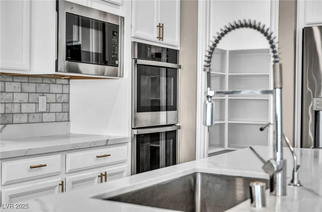 10062 Mountain Foothills, Las Vegas, NV 89149