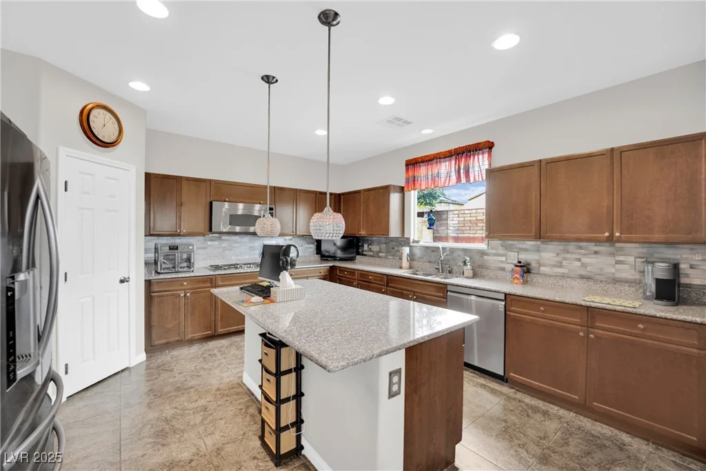 10368 Pima Crossing, Las Vegas, NV 89166