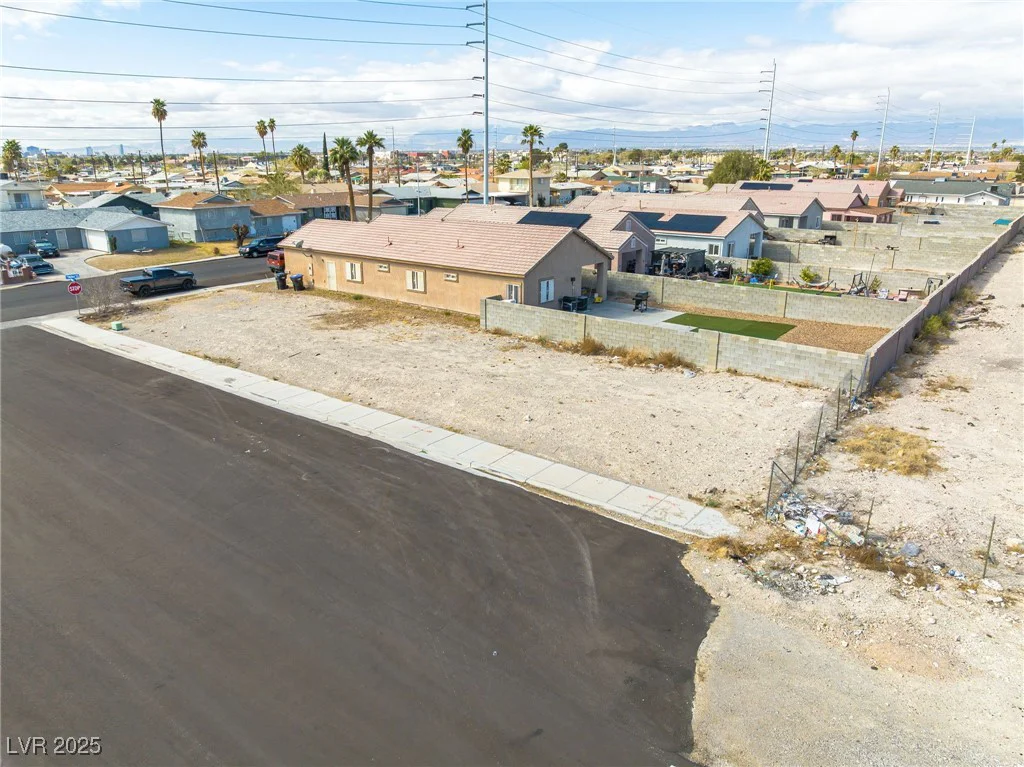 664 Miller, North Las Vegas, NV 89030