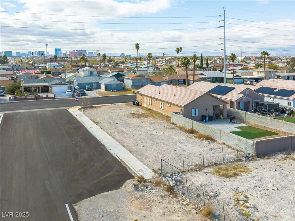 664 Miller, North Las Vegas, NV 89030