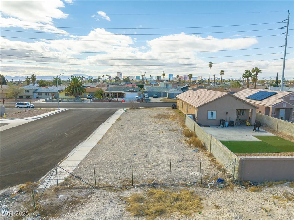 664 Miller, North Las Vegas, NV 89030