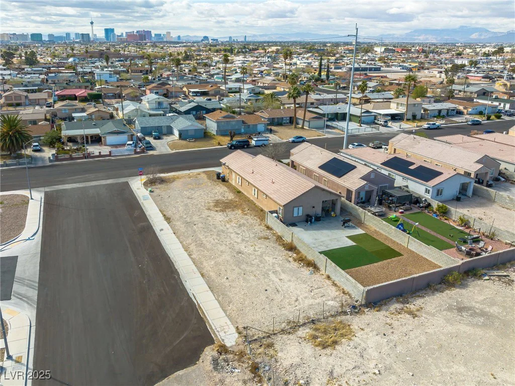 664 Miller, North Las Vegas, NV 89030