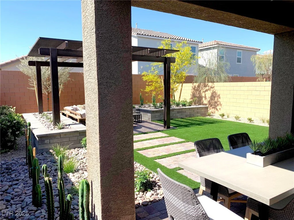 6507 Dove Point, Las Vegas, NV 89130
