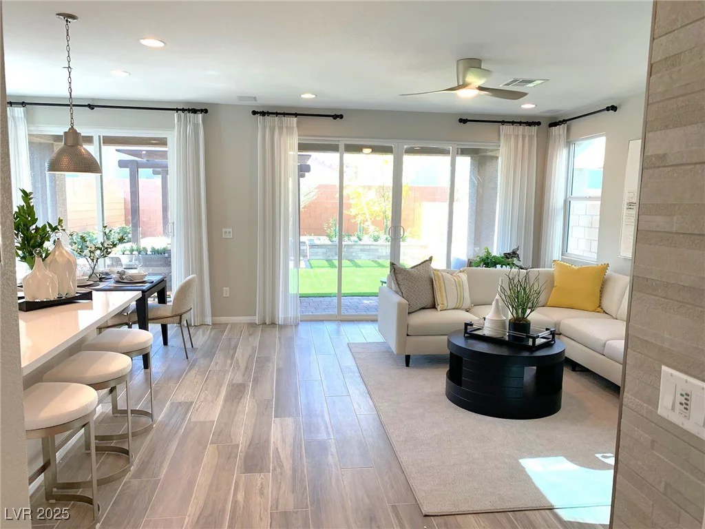 6507 Dove Point, Las Vegas, NV 89130