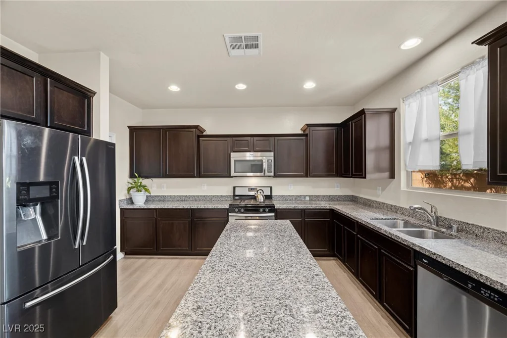 168 Springhouse, Las Vegas, NV 89148