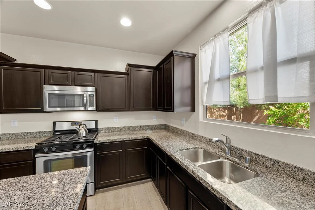 168 Springhouse, Las Vegas, NV 89148