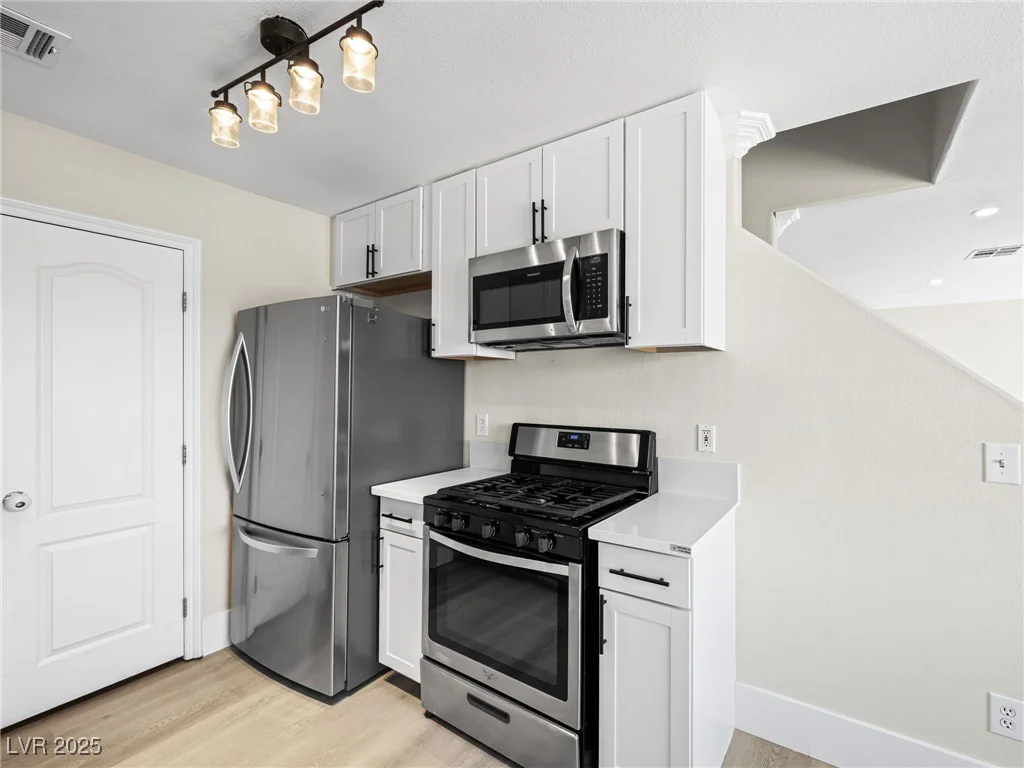 5330 Charleston, Las Vegas, NV 89142