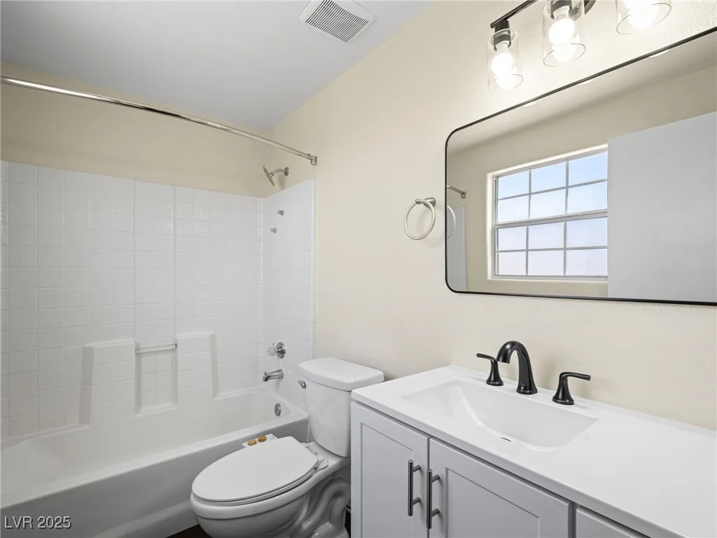 5330 Charleston, Las Vegas, NV 89142