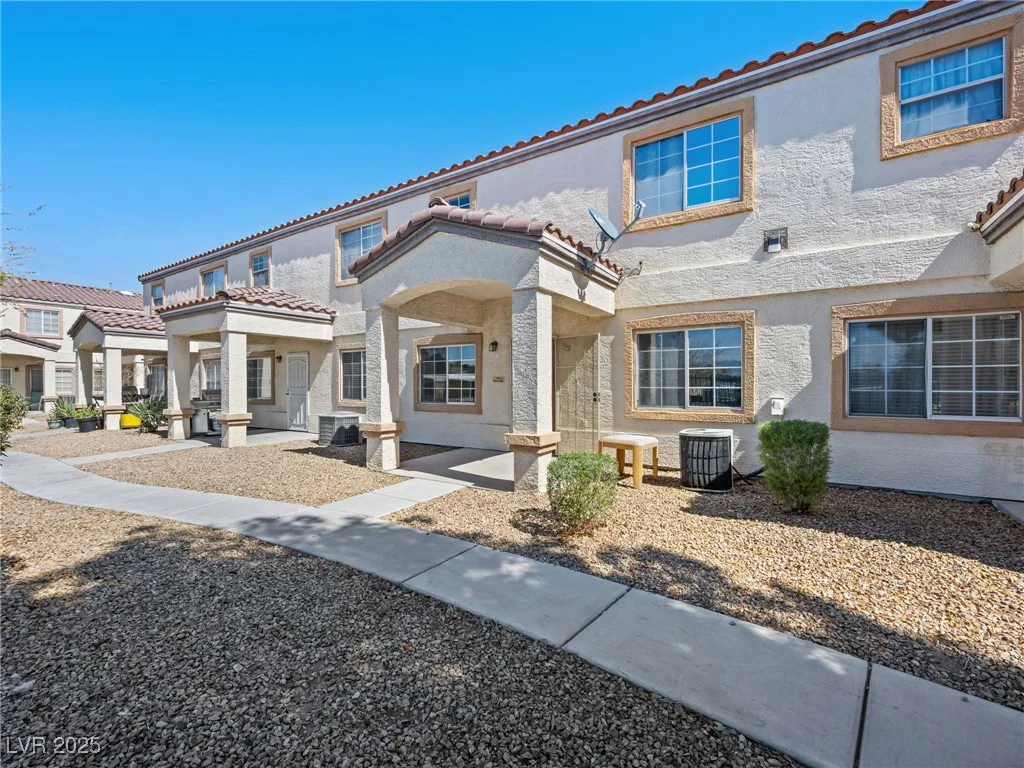 5330 Charleston, Las Vegas, NV 89142