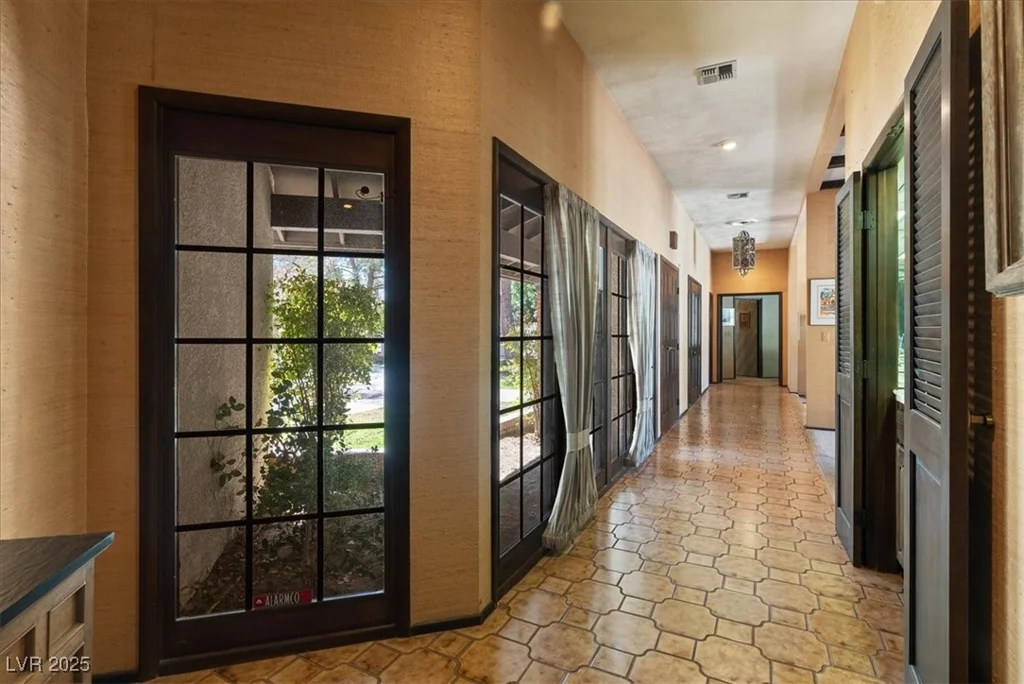 6998 Alamitos, Las Vegas, NV 89120
