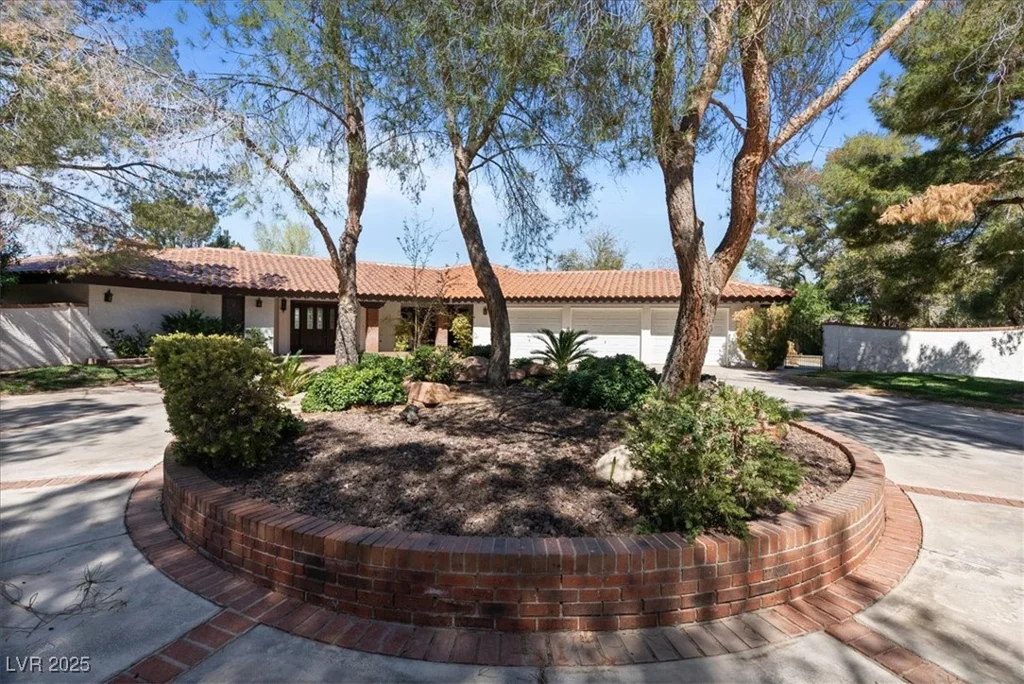 6998 Alamitos, Las Vegas, NV 89120