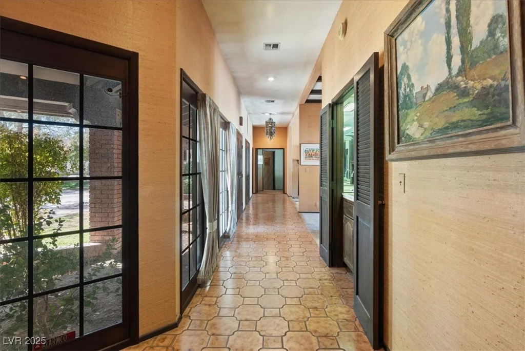 6998 Alamitos, Las Vegas, NV 89120