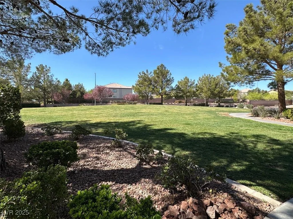 3925 Kettle Falls, North Las Vegas, NV 89085