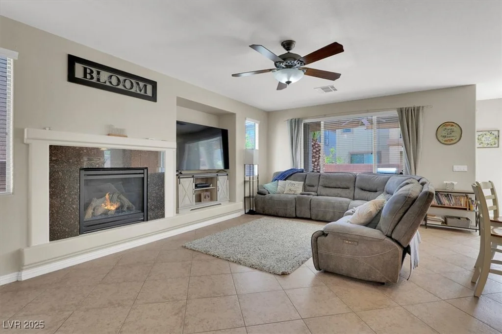 3925 Kettle Falls, North Las Vegas, NV 89085