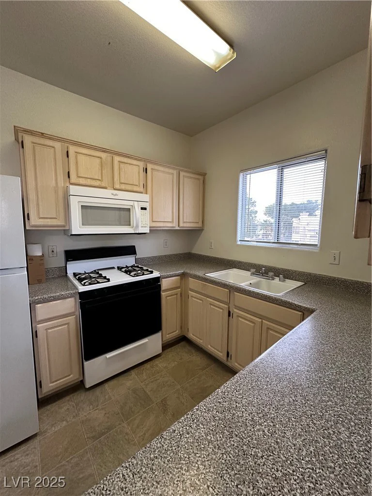 5650 Sahara, Las Vegas, NV 89142