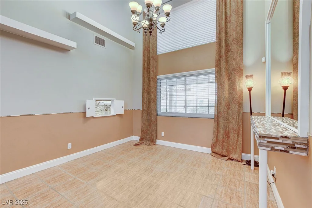 4431 Palm Mesa, Las Vegas, NV 89120