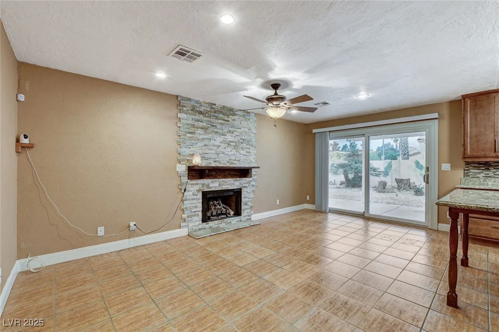 4431 Palm Mesa, Las Vegas, NV 89120