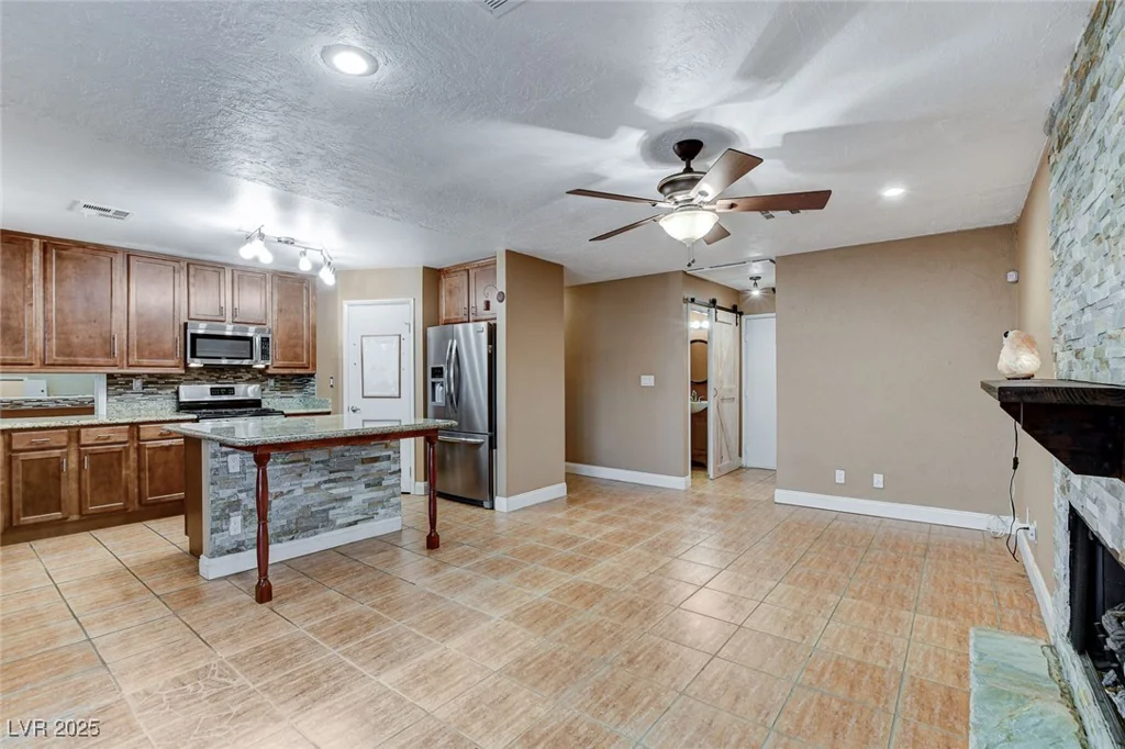 4431 Palm Mesa, Las Vegas, NV 89120
