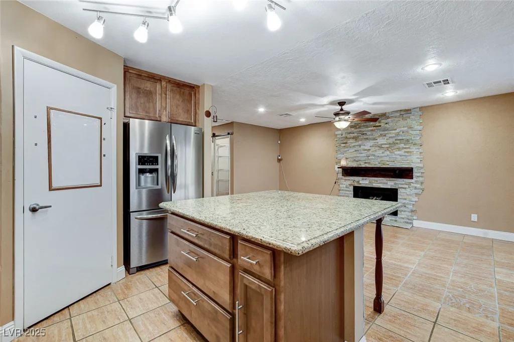 4431 Palm Mesa, Las Vegas, NV 89120