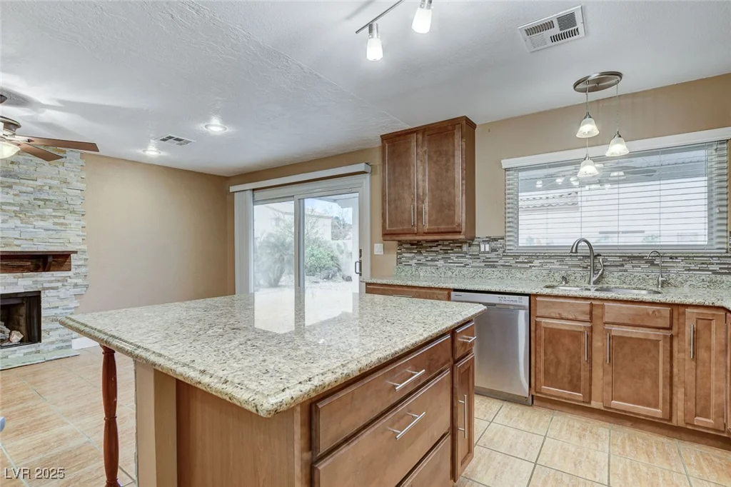 4431 Palm Mesa, Las Vegas, NV 89120