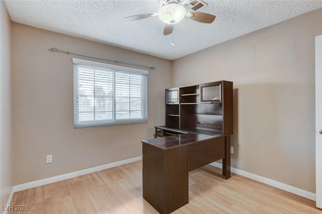 4431 Palm Mesa, Las Vegas, NV 89120