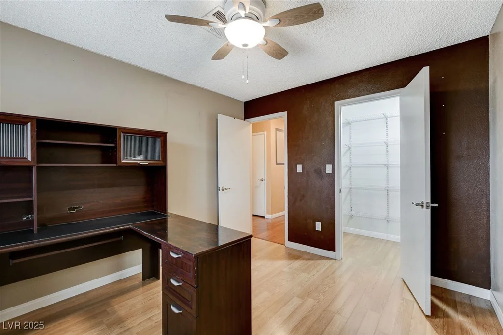 4431 Palm Mesa, Las Vegas, NV 89120