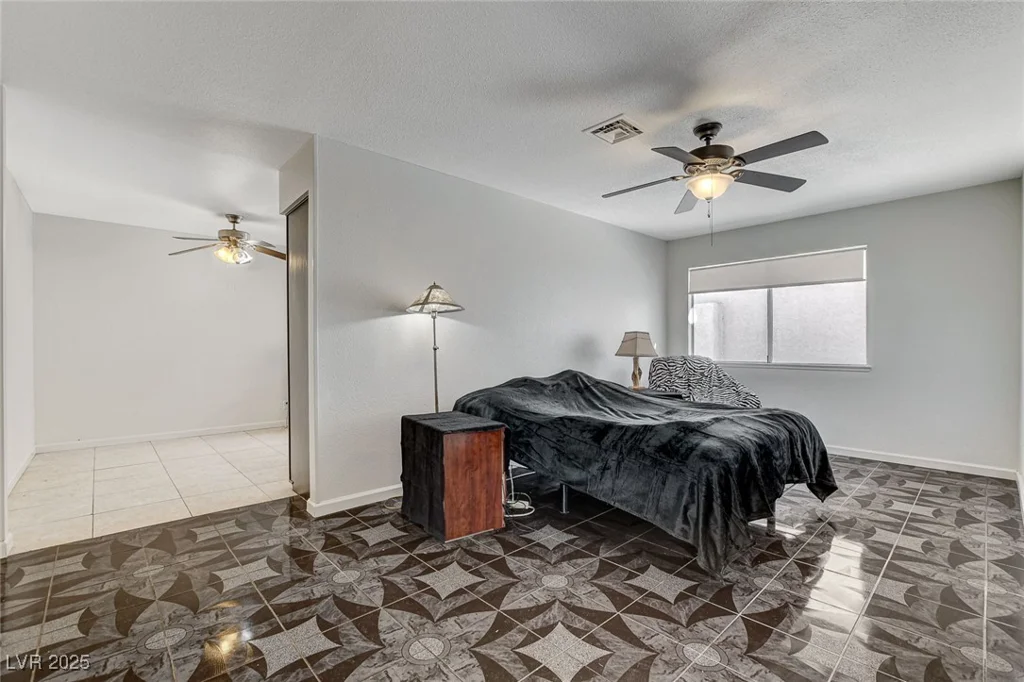 6782 Bonillo, Las Vegas, NV 89103