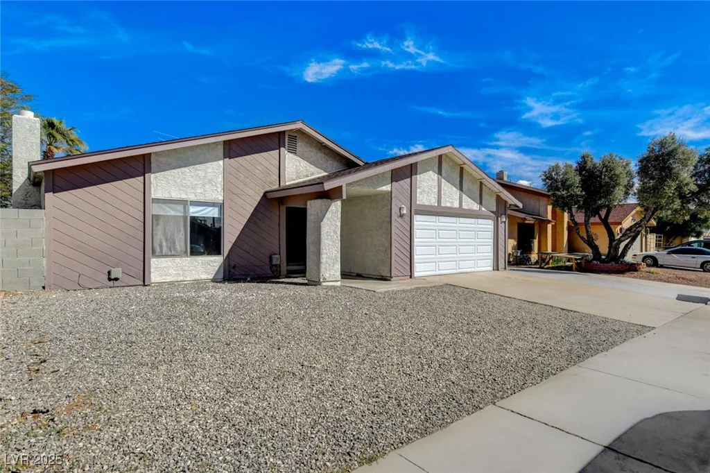 6782 Bonillo, Las Vegas, NV 89103