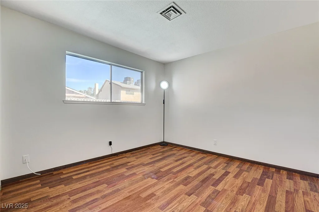 6782 Bonillo, Las Vegas, NV 89103