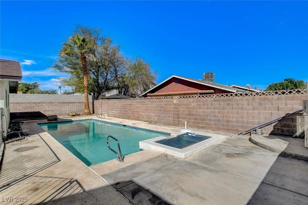 6782 Bonillo, Las Vegas, NV 89103