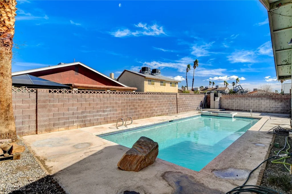 6782 Bonillo, Las Vegas, NV 89103