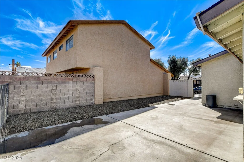 6782 Bonillo, Las Vegas, NV 89103