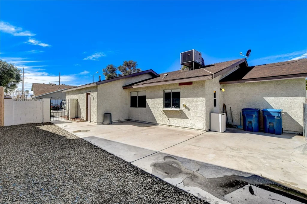6782 Bonillo, Las Vegas, NV 89103