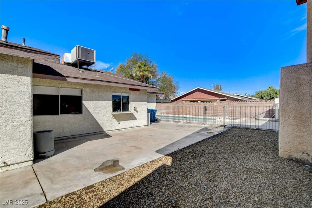 6782 Bonillo, Las Vegas, NV 89103