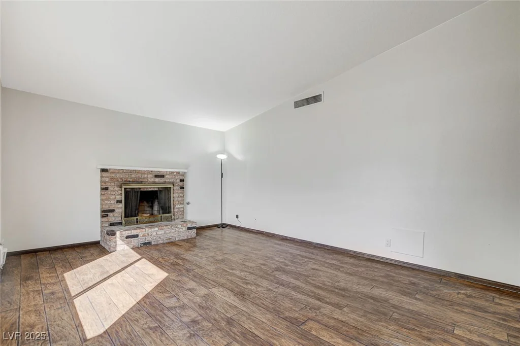 6782 Bonillo, Las Vegas, NV 89103