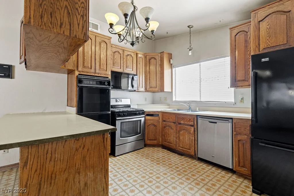 4155 Comb, Las Vegas, NV 89104