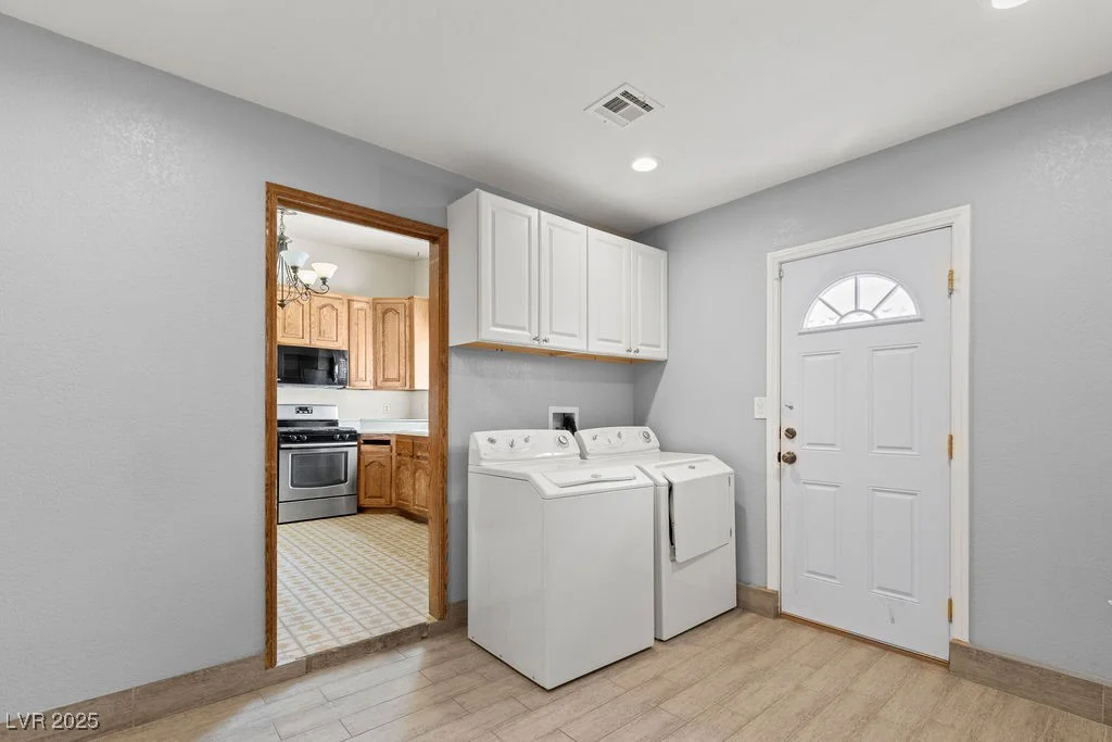 4155 Comb, Las Vegas, NV 89104