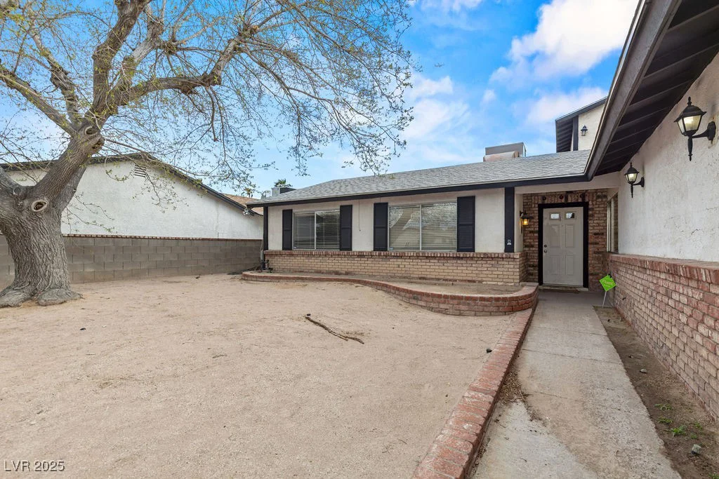 4155 Comb, Las Vegas, NV 89104