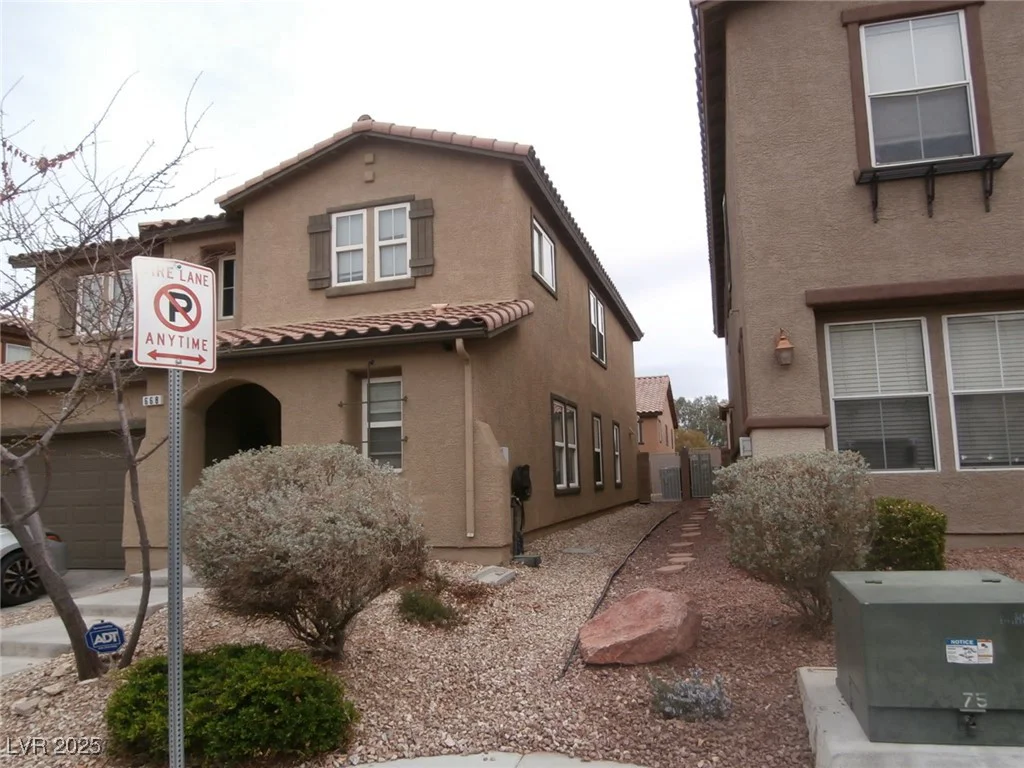 668 Moonlight Stroll, Henderson, NV 89002