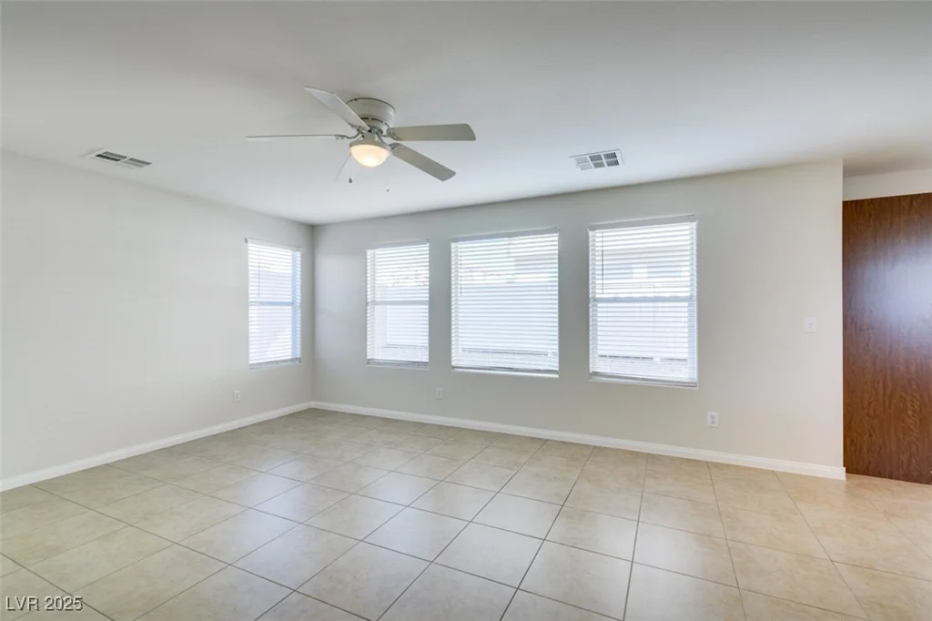 9092 Sosa Creek, Las Vegas, NV 89149