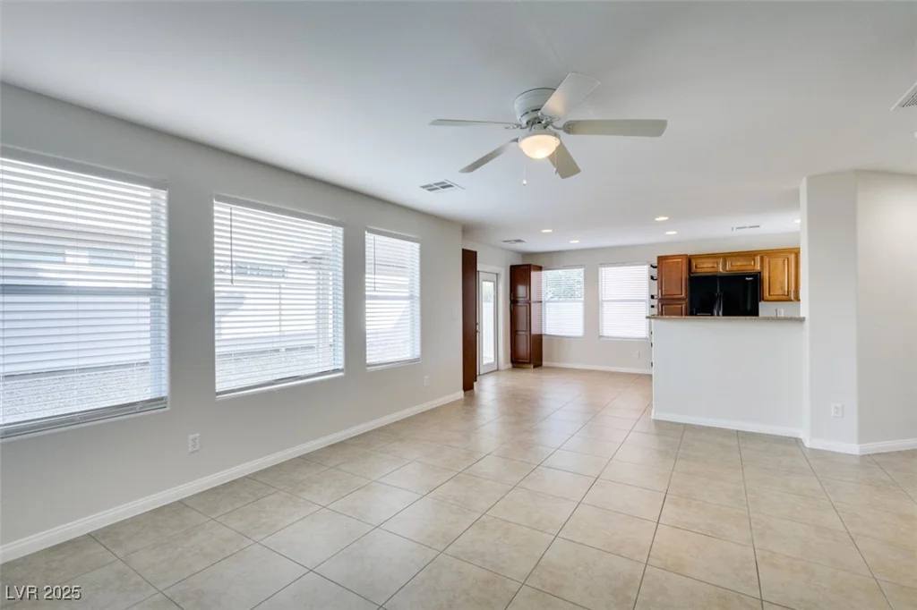 9092 Sosa Creek, Las Vegas, NV 89149