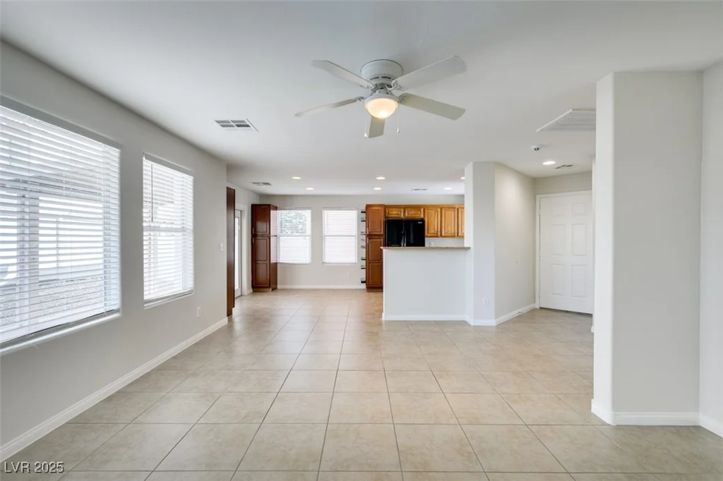 9092 Sosa Creek, Las Vegas, NV 89149