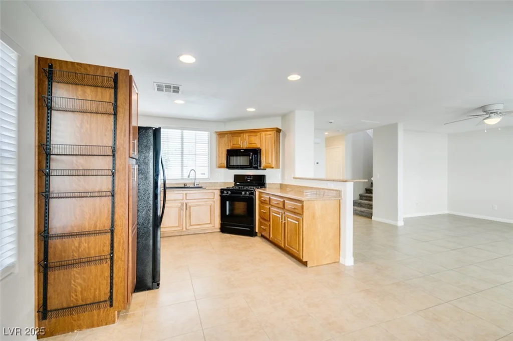 9092 Sosa Creek, Las Vegas, NV 89149