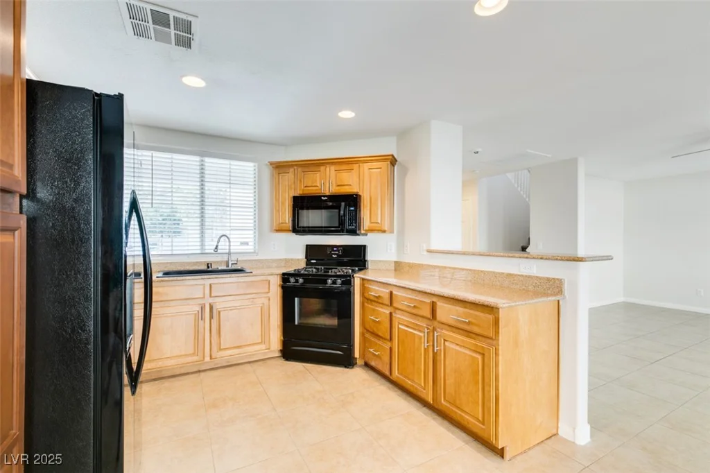 9092 Sosa Creek, Las Vegas, NV 89149