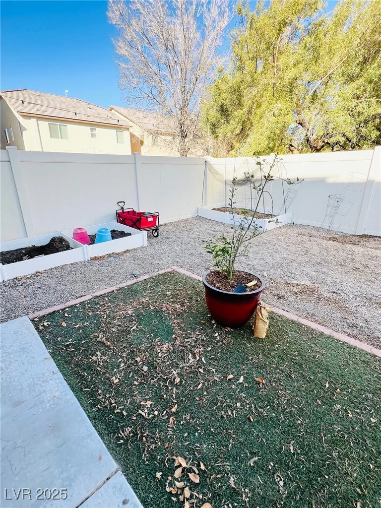 8036 Maple Park, Las Vegas, NV 89131
