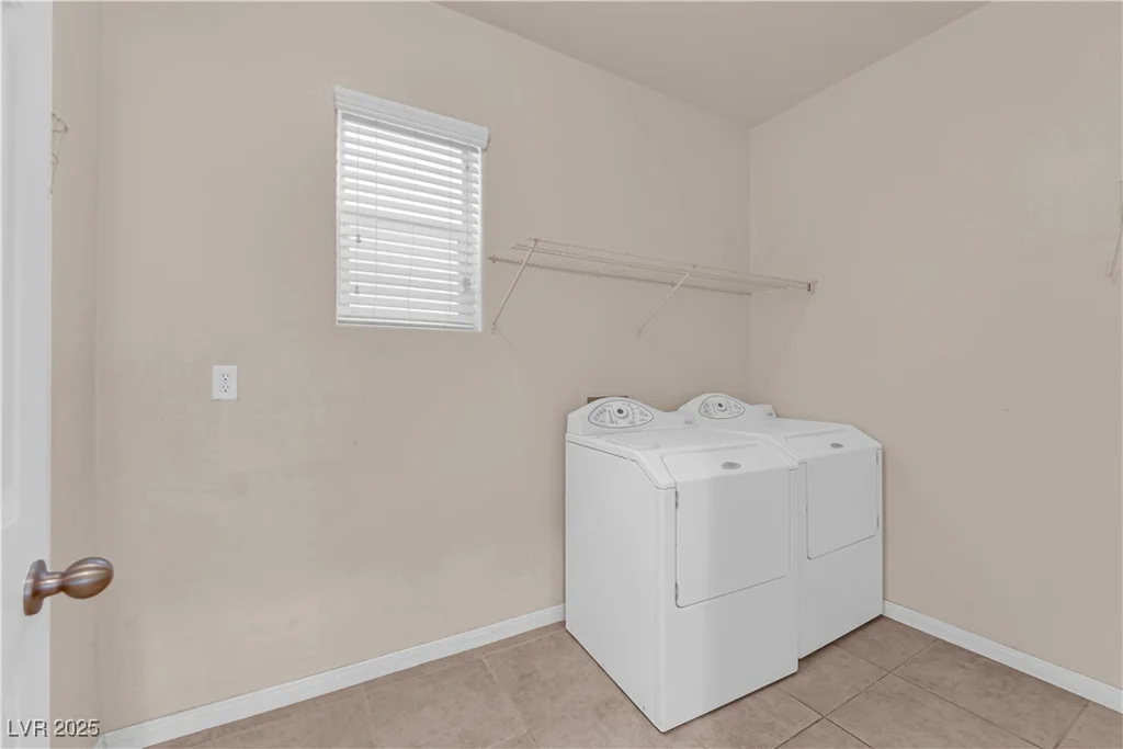 8036 Maple Park, Las Vegas, NV 89131