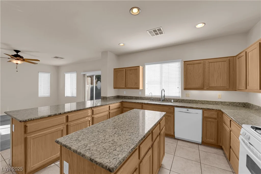 8036 Maple Park, Las Vegas, NV 89131