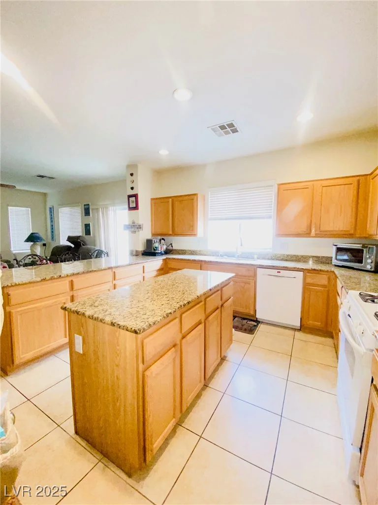 8036 Maple Park, Las Vegas, NV 89131