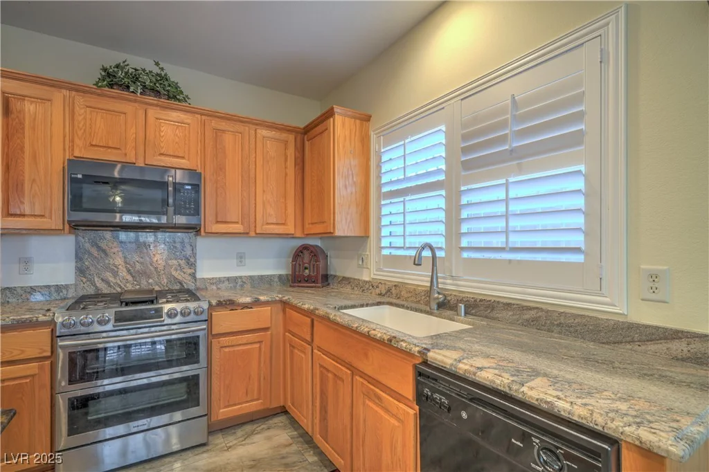 3002 Hickory Valley, Henderson, NV 89052