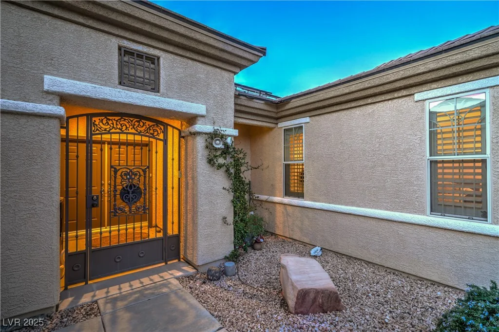 3002 Hickory Valley, Henderson, NV 89052